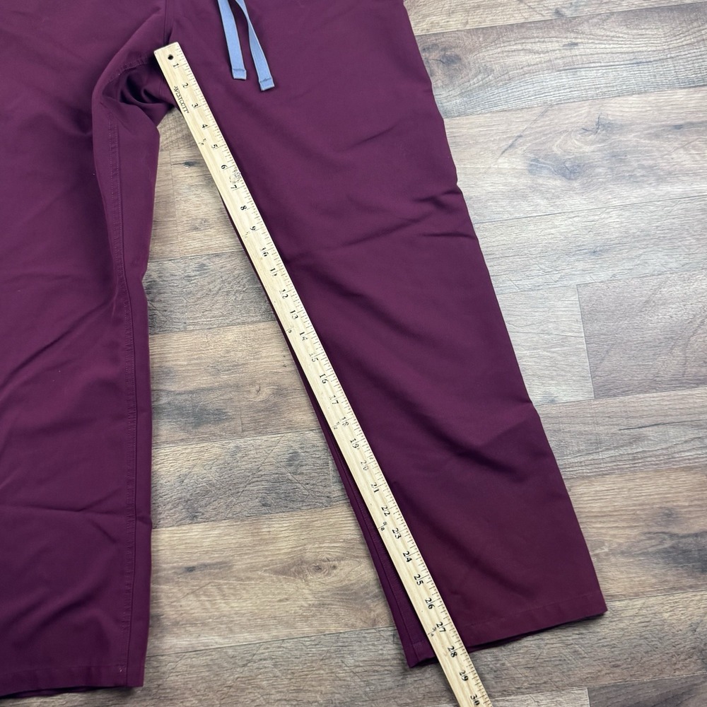 FIGS Technical Collection Burgundy 2- Piece Scrub Set – Women's Medium - Picture 11 of 14